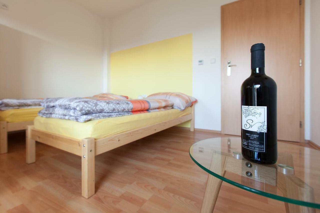 Sklipek Vinarstvi Paul Hotel Velké Bílovice Екстериор снимка