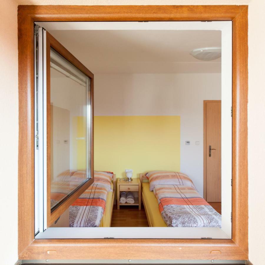 Sklipek Vinarstvi Paul Hotel Velké Bílovice Екстериор снимка