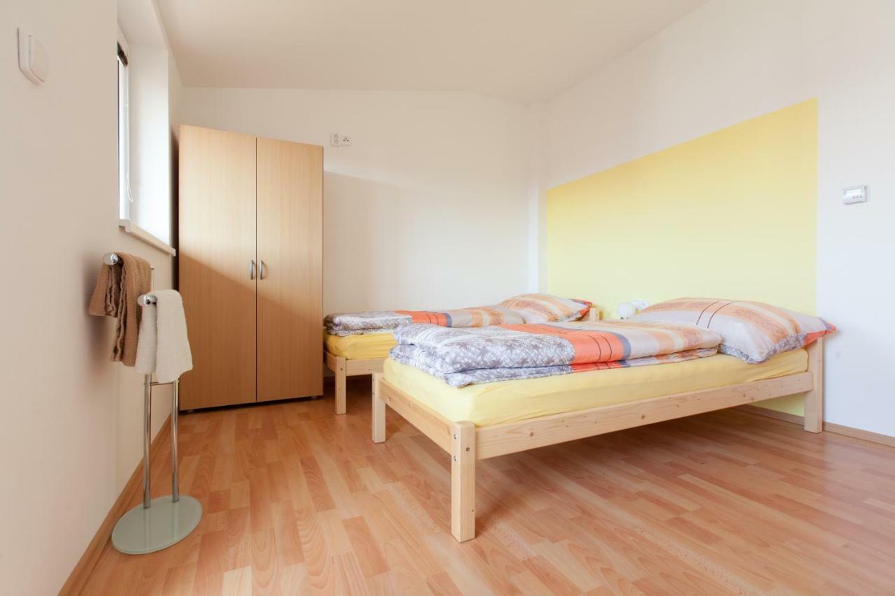 Sklipek Vinarstvi Paul Hotel Velké Bílovice Екстериор снимка